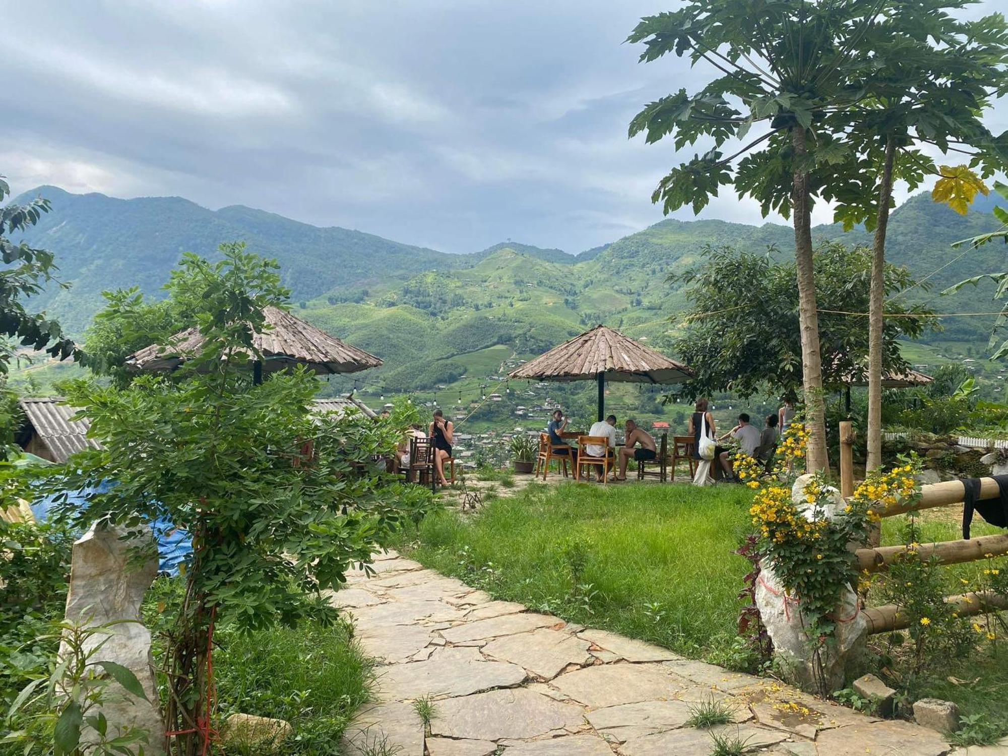 Апартаменты Hmong Sister House And Trekking Шапа Экстерьер фото